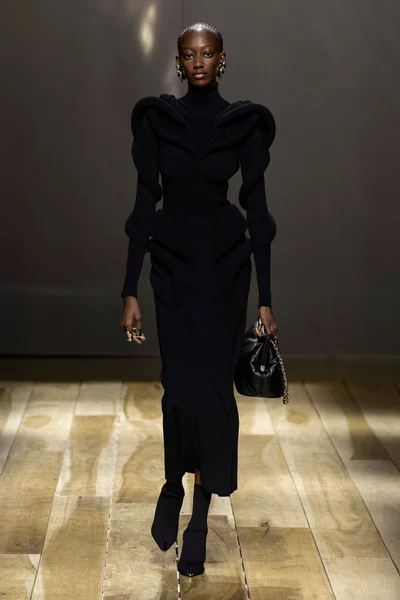 Look 26